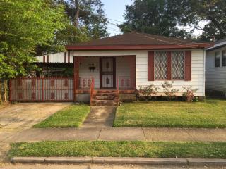 1548 Olive St, Baton Rouge LA  70802-4177 exterior