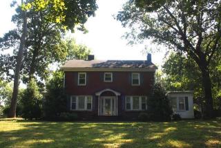 405 Russell St, Portland, TN 37148-1024