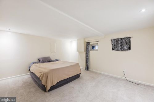 608 Columbia Rd, Washington DC 20001-2905 exterior