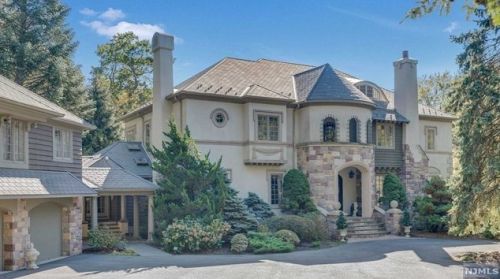 12 Saddle Ridge Rd, Ho Ho Kus, NJ 07423-1328