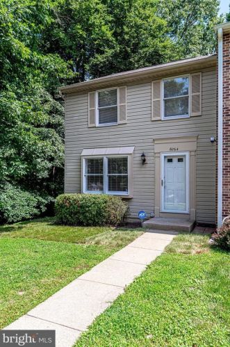 8064 Donegal Ln, Springfield VA  22153-2360 exterior