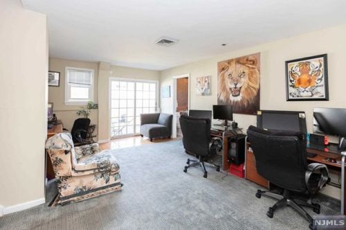 552 Princeton St, N Milford NJ  07646-2015 exterior