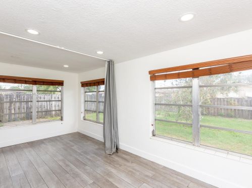 7891 11th St, Hollywood FL 33024-5148 exterior