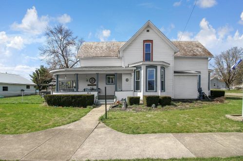31 Basin St, Frazeysburg, OH 43822-9775
