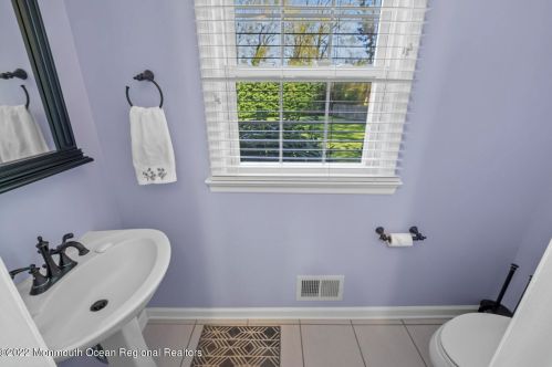 99 Leonard Ave, Leonardo NJ  07737-1538 exterior