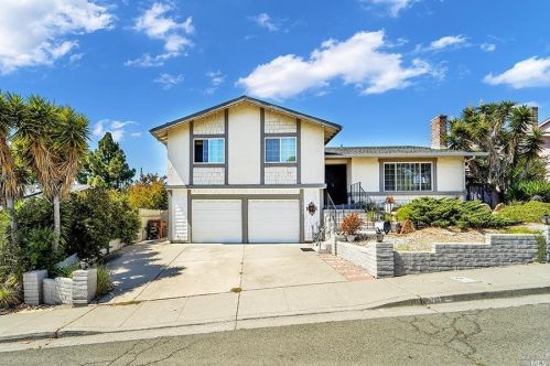 411 Turner Dr, Benicia, CA 94510-1412