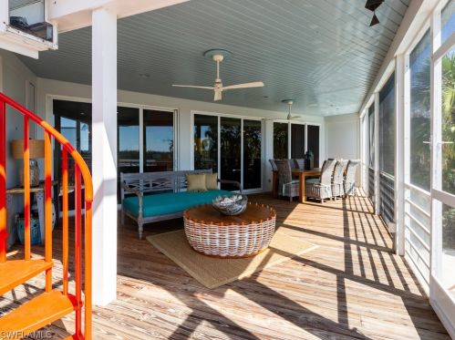 5721 Sanibel Captiva Rd, Sanibel FL  33957-2309 exterior