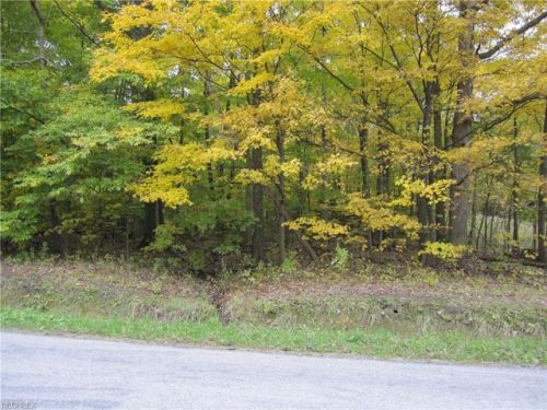 2512 Sterling Rd, Burbank, OH 44214-9564