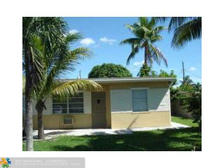 5651 Hayes St, Hollywood, FL 33021-5164