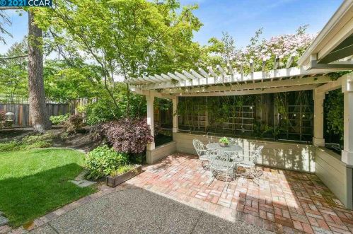 104 Van Ripper Ln, Orinda CA  94563-1120 exterior