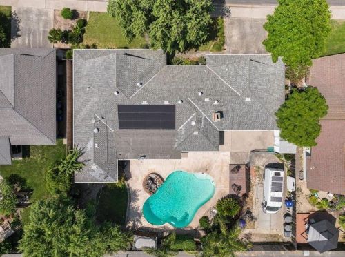 504 Greenwich Ln, Modesto CA  95350-1506 exterior
