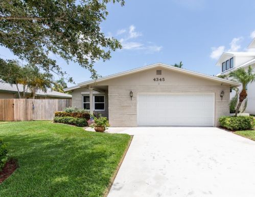 4345 Helena St, Saint Petersburg, FL 33703-4243