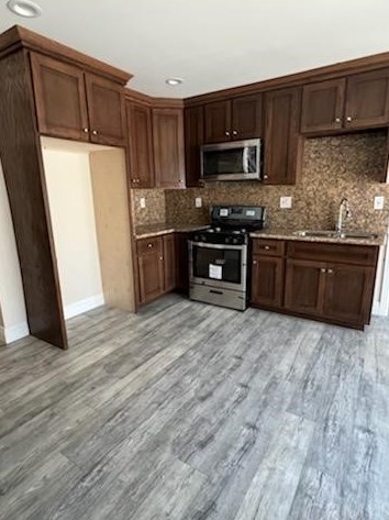 1713 San Vincente St, Compton CA  90221-2350 exterior