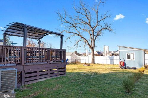 141 Funk St, Strasburg VA  22657-2403 exterior