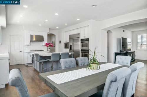 5648 Dresslar Cir, Livermore CA  94550-7194 exterior