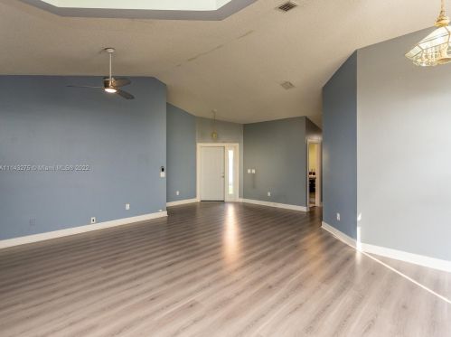 10028 16th St, Hollywood, FL 33025-3603