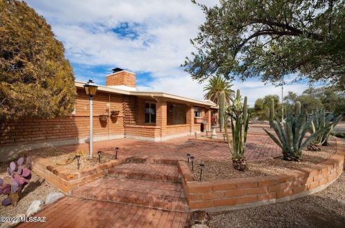 6909 Kingston Dr, Tucson, AZ 85710-2214