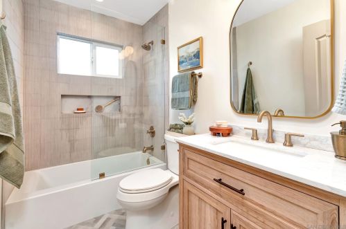 1896 Gotham St, Chula Vista CA  91913-2623 exterior
