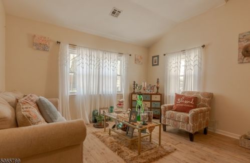 158 William St, East Orange NJ  07017-4715 exterior