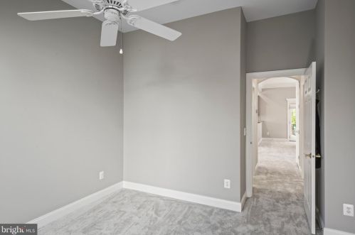 15573 Alderbrook Dr, Haymarket VA  20169-6130 exterior