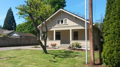 140 Stadium Dr, Monmouth OR  97361-1939 exterior