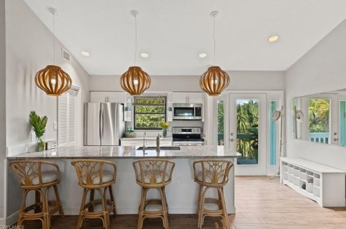 868 Rabbit Rd, Sanibel, FL 33957-3018