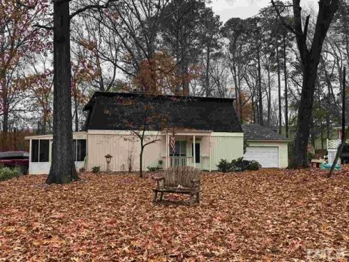214 Woodcrest Ave, Smithfield, NC 27577-3053