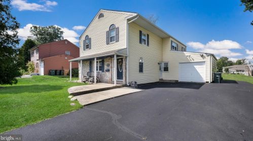 650 Cedarbrook Rd, Southampton, PA 18966-4157