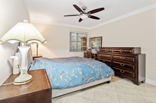 16 Burgundy A, Delray Beach FL  33484-5402 exterior