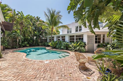 311 Plymouth Rd, West Palm Beach FL  33405-3219 exterior