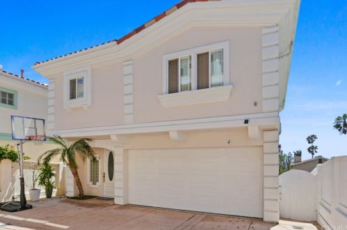 627 Lucia Ave, Redondo Beach, CA 90277-3010
