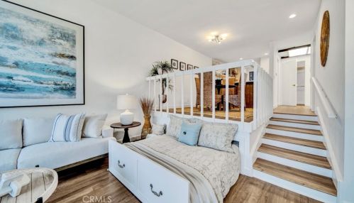 9124 Marina Pacifica Dr, Long Beach, CA 90803-3801