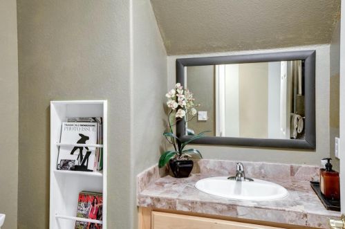 5625 Le Fevre Dr, San Jose CA  95118-3927 exterior