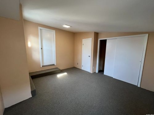 288 Randall Ave, Floral Park NY  11003-3104 exterior