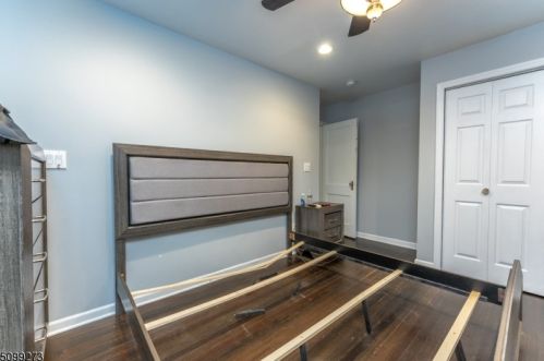 398 Drake Ave, Roselle NJ  07203-1414 exterior