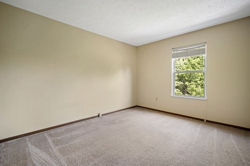 1704 Timberglen Dr, Imperial PA  15126-9248 exterior