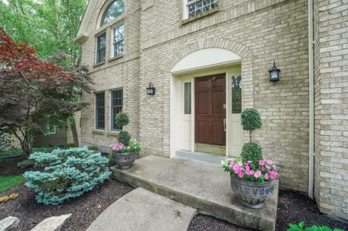 11633 Almahurst Ct, Cincinnati, OH 45249-1321