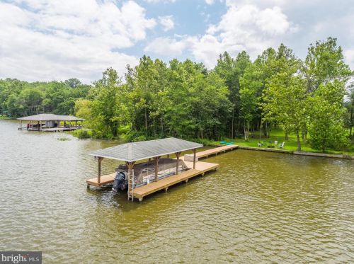 26605 Pennfields Dr, Madison Mills VA  22960-3669 exterior