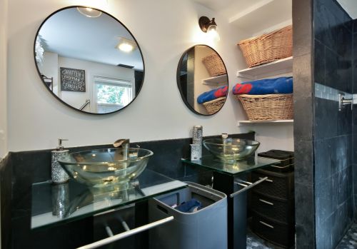 32 Fairview Ave, Nashua NH 03060-4105 exterior