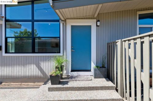 1890 Eloise Ave, Concord CA  94523-2102 exterior