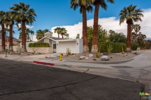 980 El Escudero, Palm Springs, CA 92262-3256