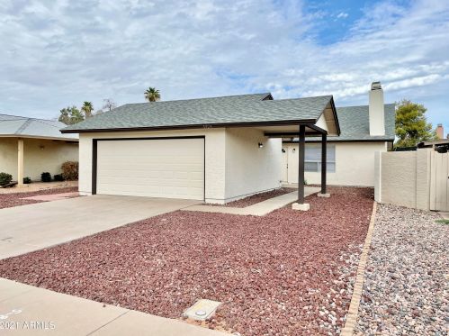 1924 Illinois St, Chandler, AZ 85225-7075