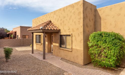 9475 Lanterra Ct, Tucson, AZ 85710-3220