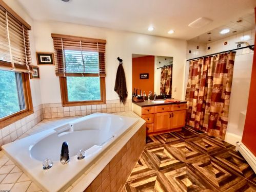 39 Pidgeon Hill Rd, Wantage NJ  07461-2731 exterior