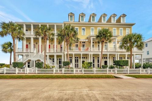 714 Positano Rd, Galveston, TX 77550-3344