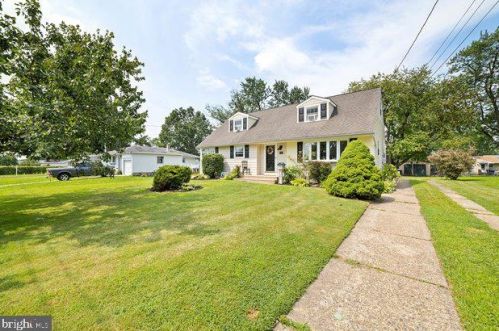 2301 Conrow Rd, Riverton, NJ 08077-3628