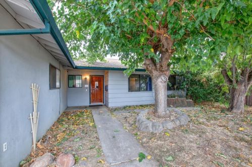 7538 Saybrook Dr, Citrus Heights, CA 95621-1661