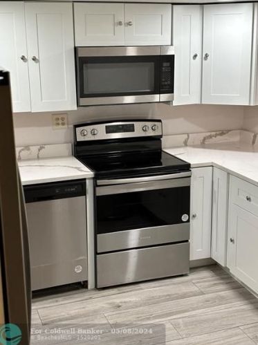 4761 2nd Ave, Boca Raton, FL 33431-4140
