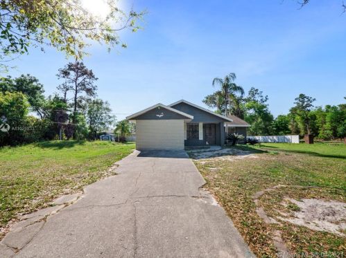 2070 6th Ave, Deland, FL 32724-2736