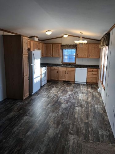 40 Brookwood Dr, Salem NH  03079-3017 exterior